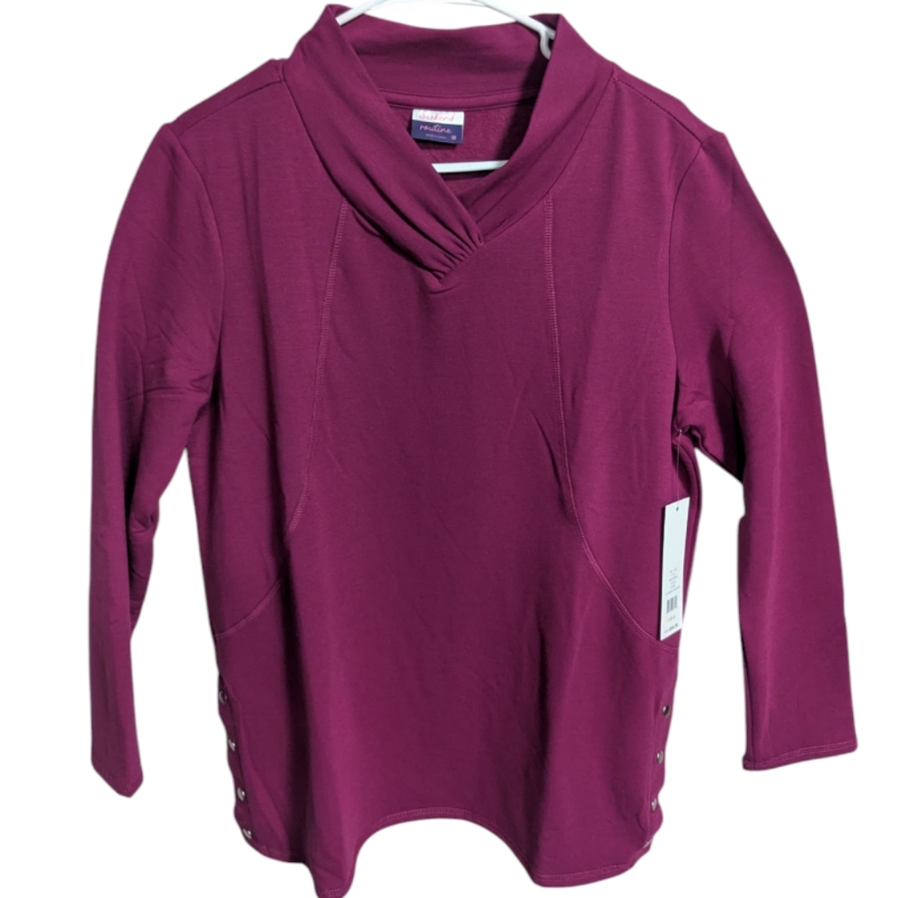 Weekend Routine  Long Sleeve Top sz Medium purple snap  v neckline fleece W-278